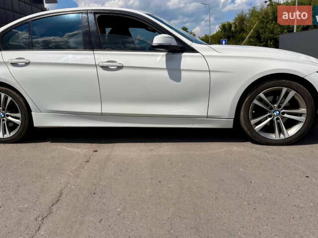 Білий БМВ 3 Серія, об'ємом двигуна 2 л та пробігом 192 тис. км за 12500 $, фото 1 на Automoto.ua