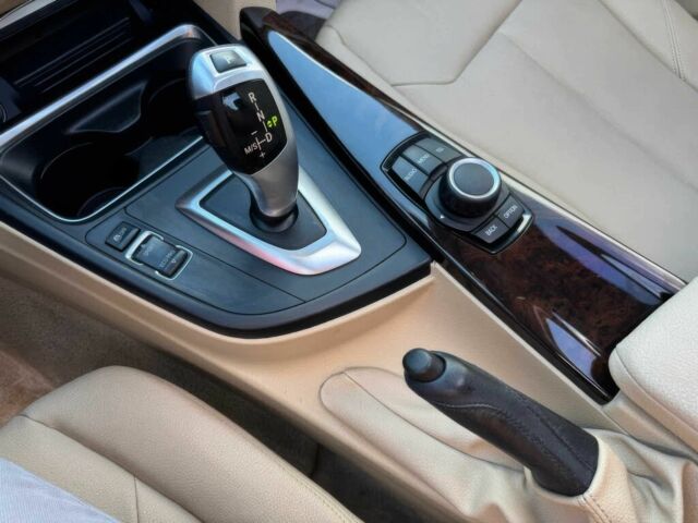 Білий БМВ 3 Серія, об'ємом двигуна 2 л та пробігом 82 тис. км за 11500 $, фото 9 на Automoto.ua