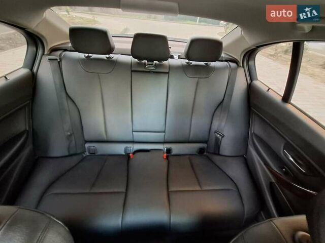 Білий БМВ 3 Серія, об'ємом двигуна 2 л та пробігом 240 тис. км за 9900 $, фото 12 на Automoto.ua