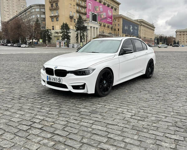 Белый БМВ 3 Серия, объемом двигателя 2 л и пробегом 127 тыс. км за 16300 $, фото 1 на Automoto.ua