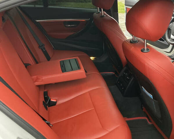 Білий БМВ 3 Серія, об'ємом двигуна 2 л та пробігом 187 тис. км за 16100 $, фото 6 на Automoto.ua