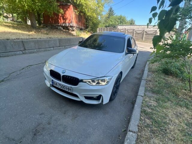Белый БМВ 3 Серия, объемом двигателя 2 л и пробегом 191 тыс. км за 12500 $, фото 3 на Automoto.ua