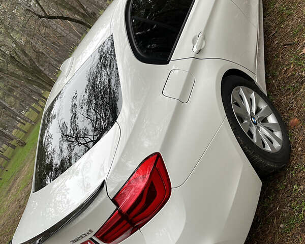 Белый БМВ 3 Серия, объемом двигателя 2 л и пробегом 85 тыс. км за 19500 $, фото 12 на Automoto.ua