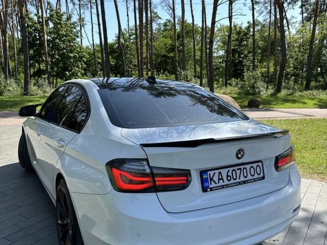 Белый БМВ 3 Серия, объемом двигателя 2 л и пробегом 145 тыс. км за 13300 $, фото 9 на Automoto.ua