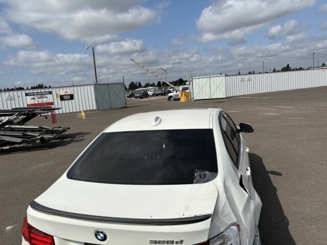 Белый БМВ 3 Серия, объемом двигателя 2 л и пробегом 264 тыс. км за 12500 $, фото 13 на Automoto.ua