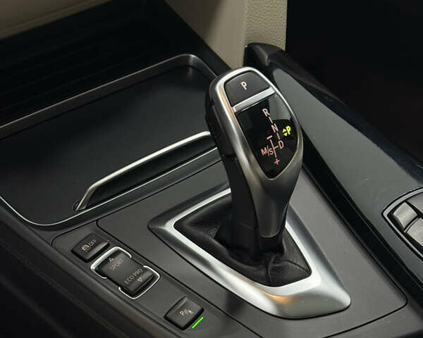 Белый БМВ 3 Серия, объемом двигателя 2 л и пробегом 105 тыс. км за 15900 $, фото 12 на Automoto.ua