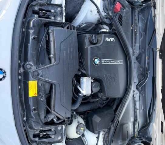 Белый БМВ 3 Серия, объемом двигателя 2 л и пробегом 136 тыс. км за 13000 $, фото 6 на Automoto.ua