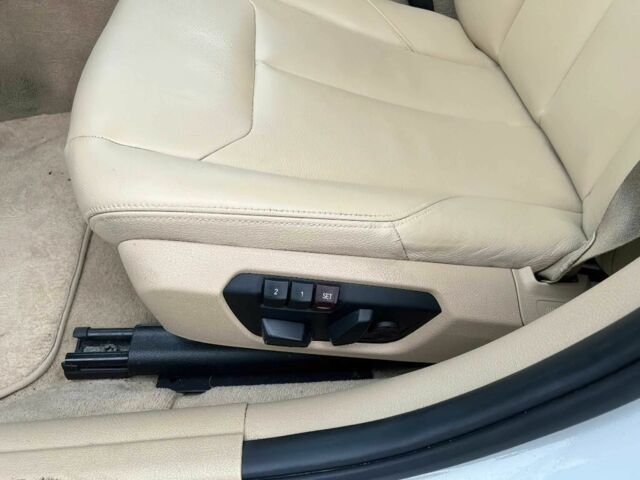 Белый БМВ 3 Серия, объемом двигателя 2 л и пробегом 78 тыс. км за 3500 $, фото 9 на Automoto.ua