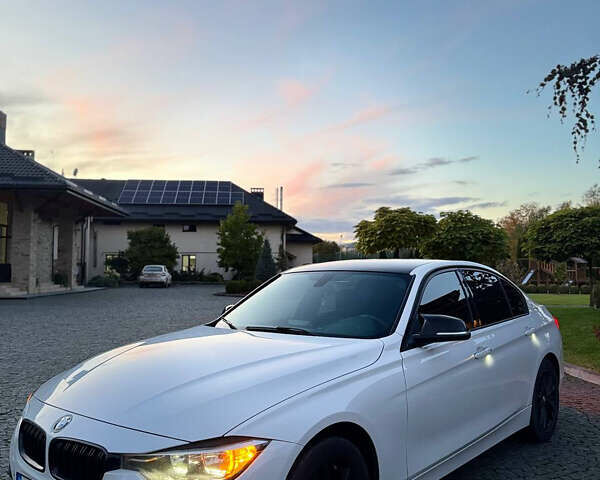 Белый БМВ 3 Серия, объемом двигателя 2 л и пробегом 220 тыс. км за 12900 $, фото 1 на Automoto.ua