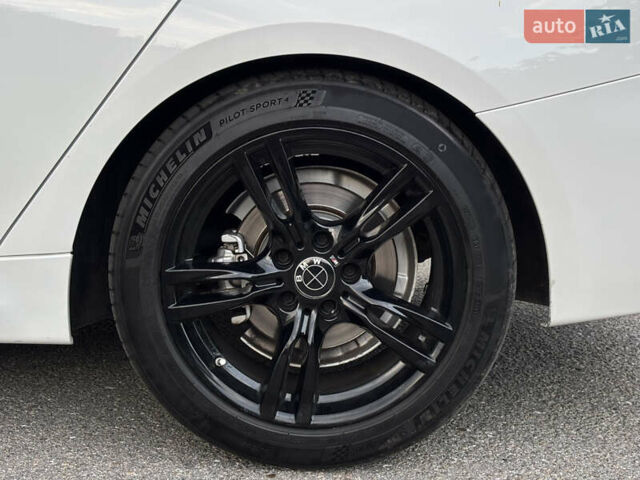 Белый БМВ 3 Серия, объемом двигателя 2 л и пробегом 291 тыс. км за 15700 $, фото 9 на Automoto.ua