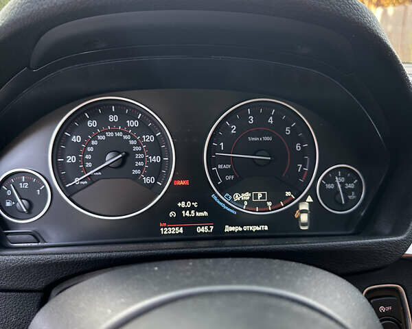 Белый БМВ 3 Серия, объемом двигателя 3 л и пробегом 123 тыс. км за 25000 $, фото 81 на Automoto.ua