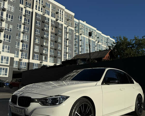 Белый БМВ 3 Серия, объемом двигателя 2 л и пробегом 135 тыс. км за 17300 $, фото 2 на Automoto.ua