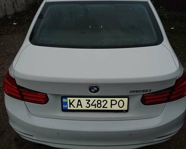 Білий БМВ 3 Серія, об'ємом двигуна 2 л та пробігом 141 тис. км за 13700 $, фото 33 на Automoto.ua
