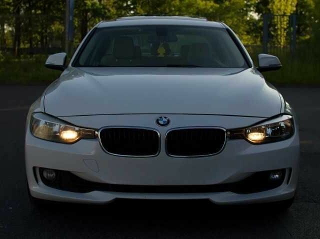 Белый БМВ 3 Серия, объемом двигателя 2 л и пробегом 136 тыс. км за 13000 $, фото 4 на Automoto.ua