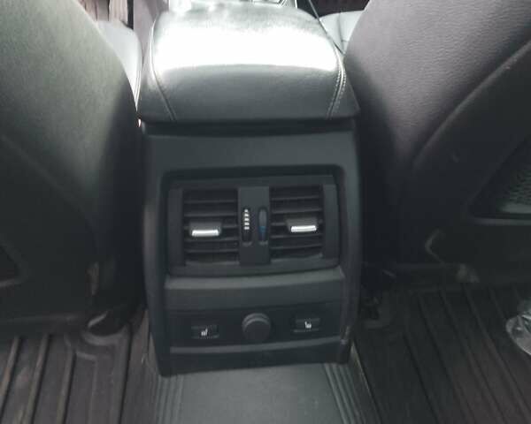 Білий БМВ 3 Серія, об'ємом двигуна 2 л та пробігом 245 тис. км за 12500 $, фото 5 на Automoto.ua