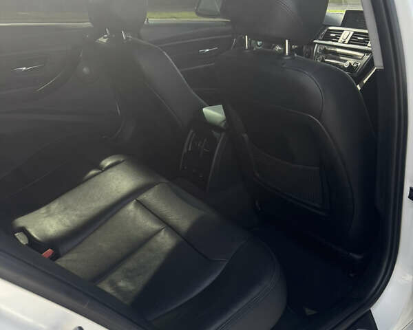 Белый БМВ 3 Серия, объемом двигателя 2 л и пробегом 155 тыс. км за 19500 $, фото 18 на Automoto.ua