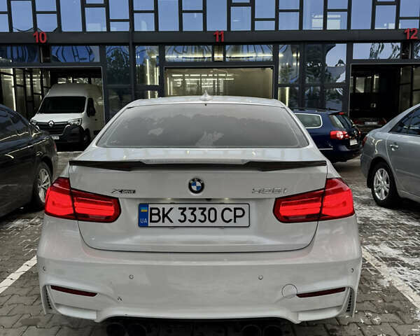 Білий БМВ 3 Серія, об'ємом двигуна 2 л та пробігом 158 тис. км за 19800 $, фото 7 на Automoto.ua