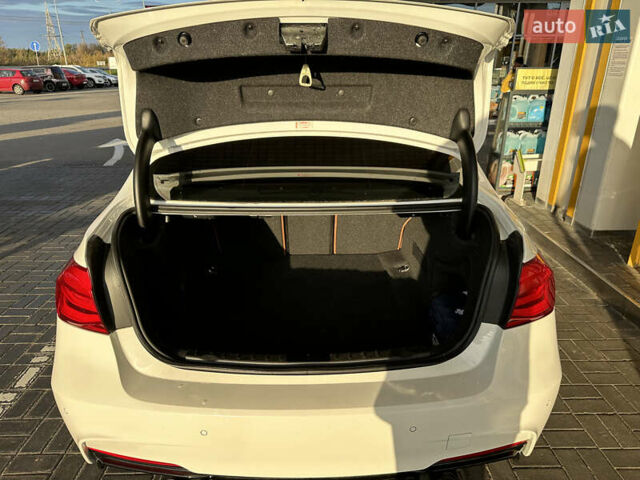 Белый БМВ 3 Серия, объемом двигателя 3 л и пробегом 123 тыс. км за 25000 $, фото 124 на Automoto.ua