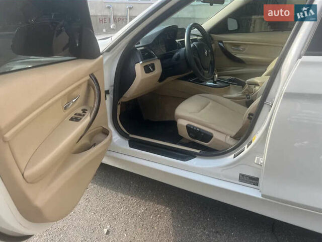 Белый БМВ 3 Серия, объемом двигателя 2 л и пробегом 174 тыс. км за 16500 $, фото 5 на Automoto.ua