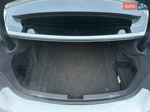 Белый БМВ 3 Серия, объемом двигателя 2 л и пробегом 210 тыс. км за 11950 $, фото 78 на Automoto.ua