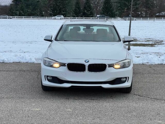 Белый БМВ 3 Серия, объемом двигателя 2 л и пробегом 78 тыс. км за 3500 $, фото 1 на Automoto.ua