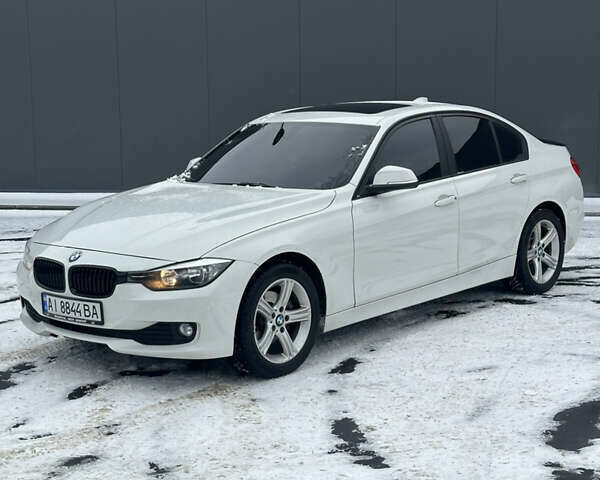 Білий БМВ 3 Серія, об'ємом двигуна 2 л та пробігом 130 тис. км за 14500 $, фото 1 на Automoto.ua
