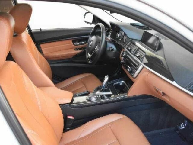 Белый БМВ 3 Серия, объемом двигателя 3 л и пробегом 110 тыс. км за 9900 $, фото 6 на Automoto.ua