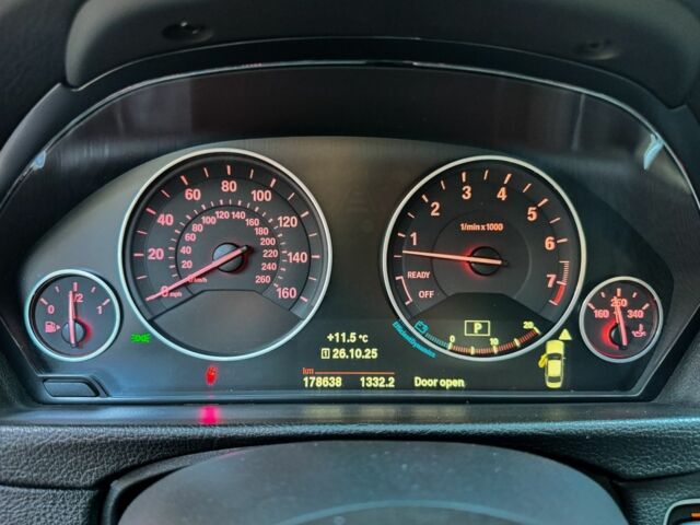 Білий БМВ 3 Серія, об'ємом двигуна 3 л та пробігом 178 тис. км за 18000 $, фото 8 на Automoto.ua