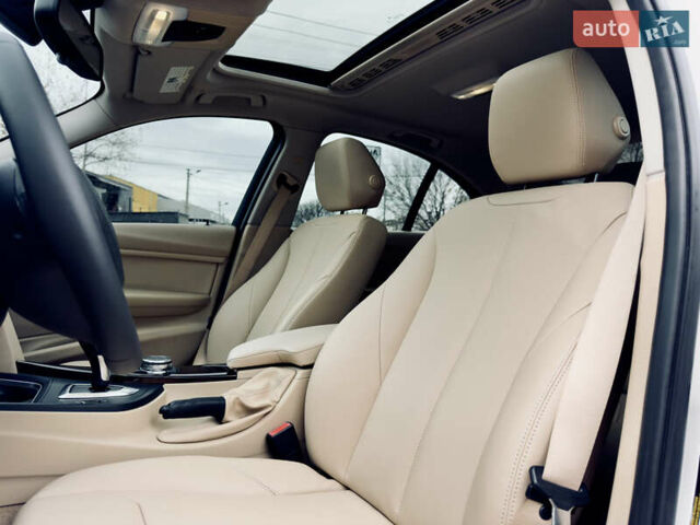 Белый БМВ 3 Серия, объемом двигателя 2 л и пробегом 122 тыс. км за 17700 $, фото 18 на Automoto.ua