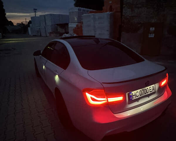 Белый БМВ 3 Серия, объемом двигателя 2 л и пробегом 155 тыс. км за 19500 $, фото 23 на Automoto.ua