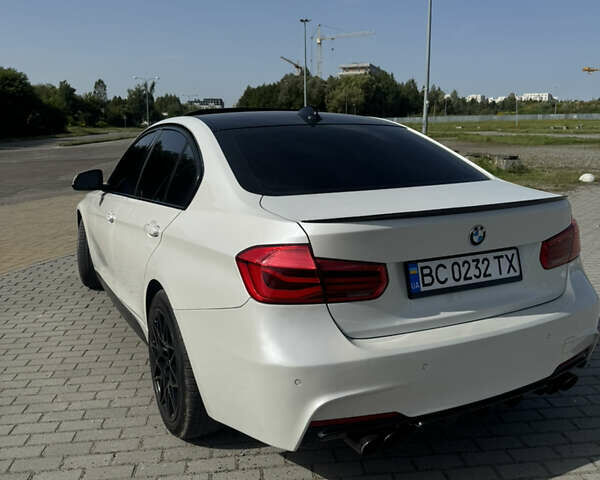Белый БМВ 3 Серия, объемом двигателя 2 л и пробегом 155 тыс. км за 19500 $, фото 4 на Automoto.ua