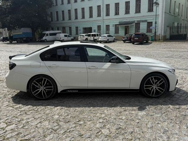 Білий БМВ 3 Серія, об'ємом двигуна 2 л та пробігом 220 тис. км за 12350 $, фото 9 на Automoto.ua