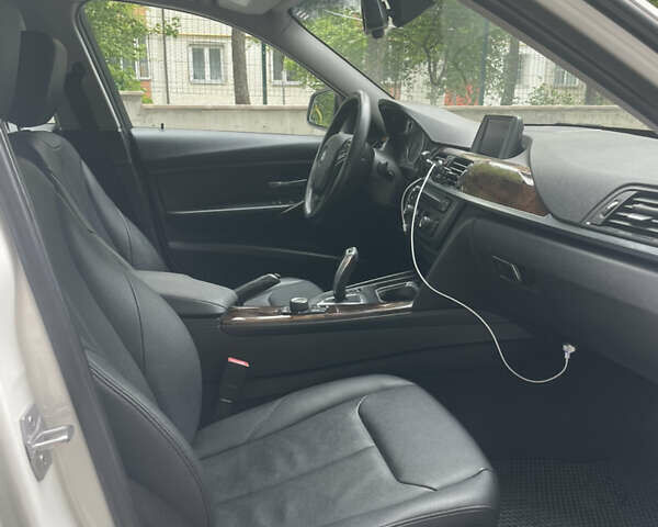 Білий БМВ 3 Серія, об'ємом двигуна 2 л та пробігом 177 тис. км за 14300 $, фото 9 на Automoto.ua