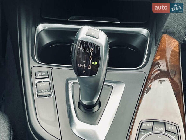 Белый БМВ 3 Серия, объемом двигателя 2 л и пробегом 82 тыс. км за 2150 $, фото 23 на Automoto.ua