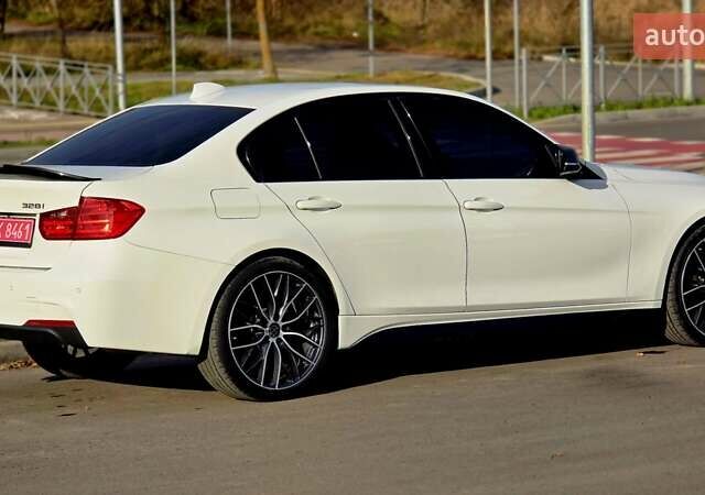 Белый БМВ 3 Серия, объемом двигателя 2 л и пробегом 184 тыс. км за 16900 $, фото 8 на Automoto.ua