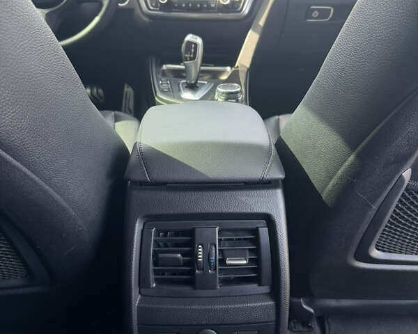 Білий БМВ 3 Серія, об'ємом двигуна 2 л та пробігом 155 тис. км за 17900 $, фото 19 на Automoto.ua