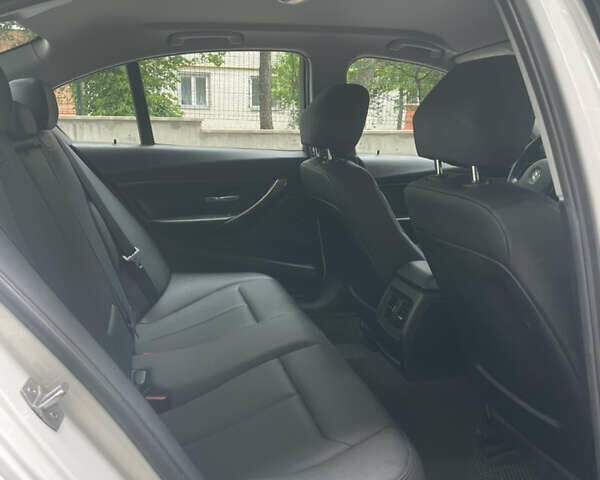 Білий БМВ 3 Серія, об'ємом двигуна 2 л та пробігом 177 тис. км за 14300 $, фото 10 на Automoto.ua