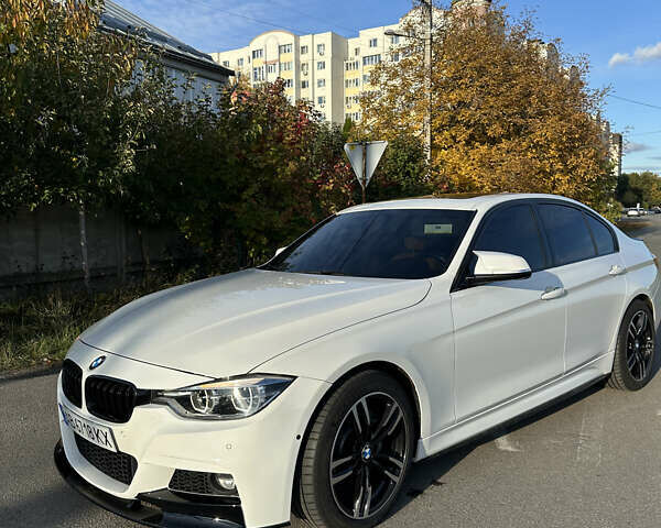 Белый БМВ 3 Серия, объемом двигателя 3 л и пробегом 123 тыс. км за 25000 $, фото 1 на Automoto.ua
