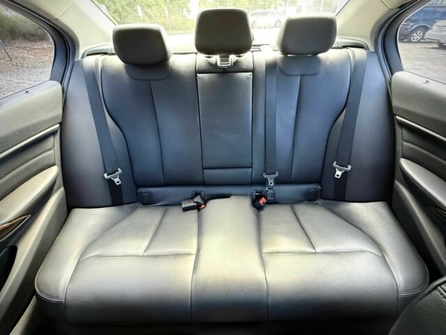 Белый БМВ 3 Серия, объемом двигателя 2 л и пробегом 75 тыс. км за 7200 $, фото 11 на Automoto.ua