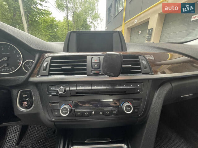 Білий БМВ 3 Серія, об'ємом двигуна 2 л та пробігом 177 тис. км за 14300 $, фото 12 на Automoto.ua