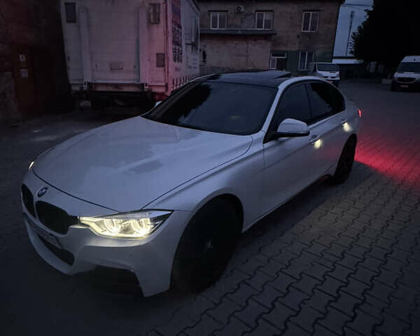 Белый БМВ 3 Серия, объемом двигателя 2 л и пробегом 155 тыс. км за 19500 $, фото 22 на Automoto.ua
