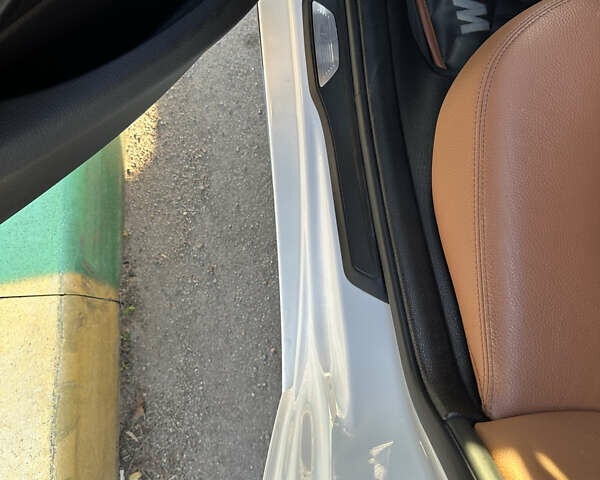 Белый БМВ 3 Серия, объемом двигателя 3 л и пробегом 123 тыс. км за 25000 $, фото 49 на Automoto.ua