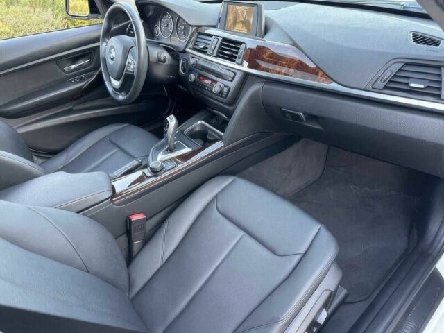 Білий БМВ 3 Серія, об'ємом двигуна 2 л та пробігом 70 тис. км за 10500 $, фото 6 на Automoto.ua