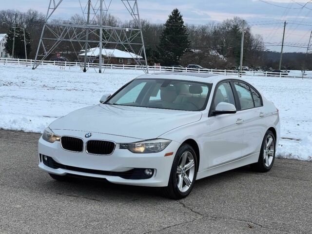 Белый БМВ 3 Серия, объемом двигателя 2 л и пробегом 78 тыс. км за 3500 $, фото 2 на Automoto.ua