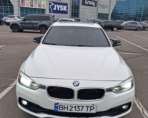 Белый БМВ 3 Серия, объемом двигателя 2 л и пробегом 220 тыс. км за 14500 $, фото 9 на Automoto.ua