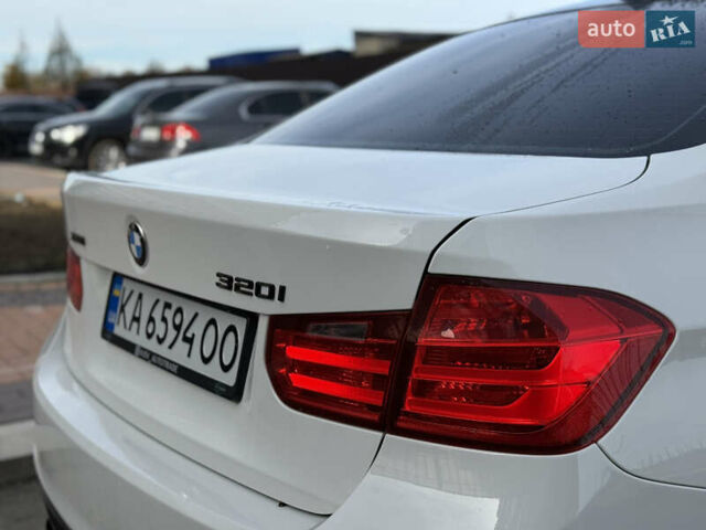БМВ 3 Серия 2015 в Умани на Automoto.ua Белый БМВ 3 Серия, объемом двигателя 2 л и пробегом 155 тыс. км за 12950 $, фото 10 на Automoto.ua