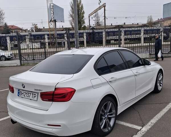 Белый БМВ 3 Серия, объемом двигателя 2 л и пробегом 220 тыс. км за 14500 $, фото 37 на Automoto.ua