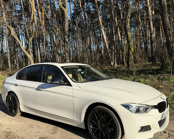 Белый БМВ 3 Серия, объемом двигателя 2 л и пробегом 149 тыс. км за 15100 $, фото 5 на Automoto.ua