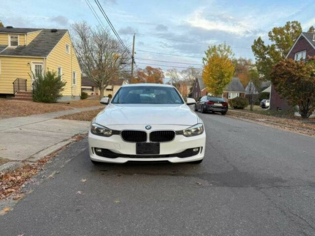 БМВ 3 Серия 2015 в Днепре (Днепропетровске) на Automoto.ua Белый БМВ 3 Серия, объемом двигателя 2 л и пробегом 79 тыс. км за 4500 $, фото 1 на Automoto.ua