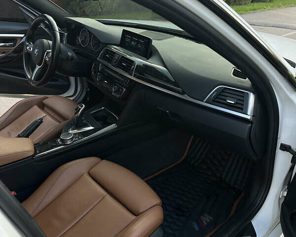 Белый БМВ 3 Серия, объемом двигателя 3 л и пробегом 123 тыс. км за 25000 $, фото 102 на Automoto.ua